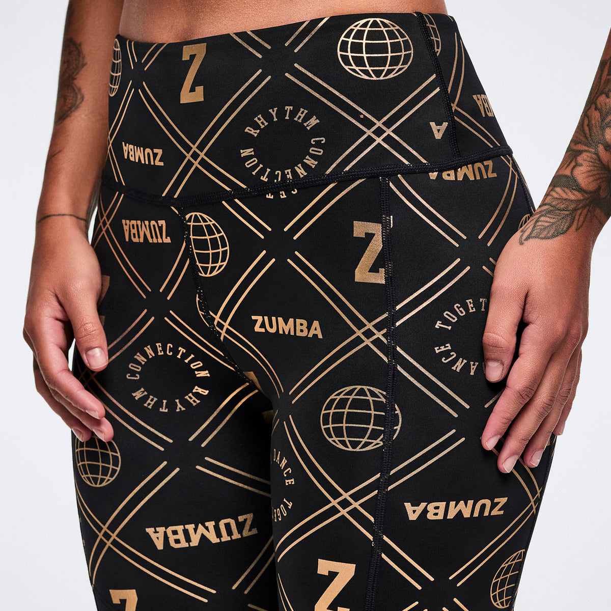 Worldwide High Waisted Ankle Leggings With Mesh Inserts טייץ זומבה