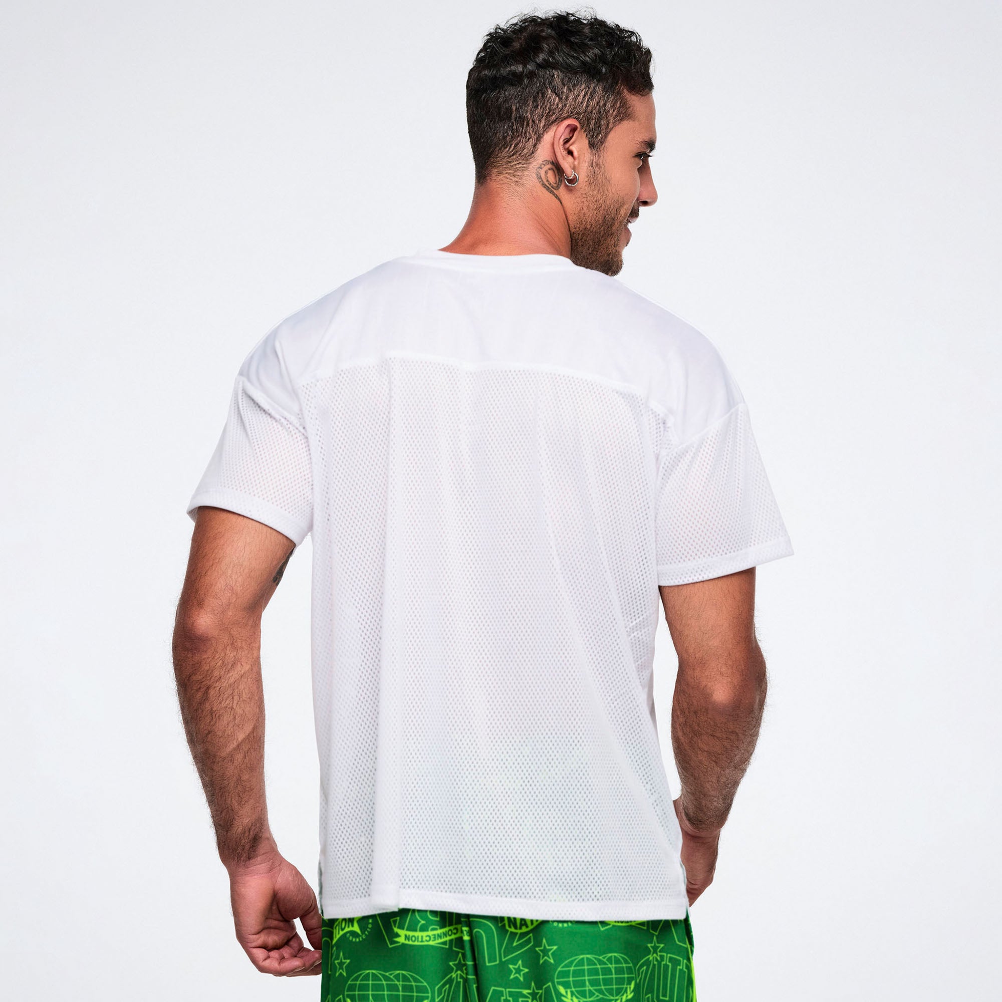 Worldwide V-Neck Mesh Top גופיית זומבה
