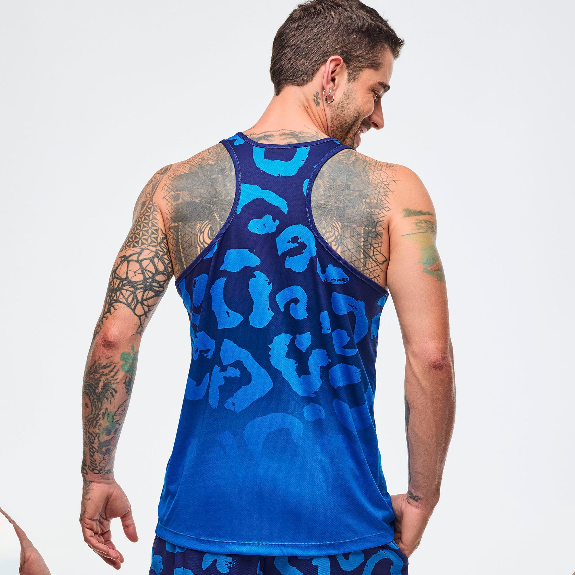 Sizzlin' Men's Racerback Muscle Tank גופית זומבה