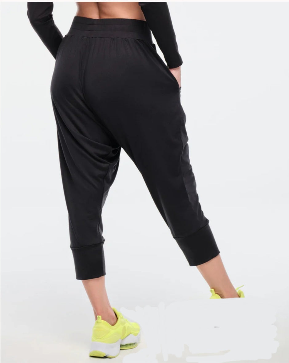 Funscape Harem Crop Pants - Bold Black מכנס שקי קקי זומבה