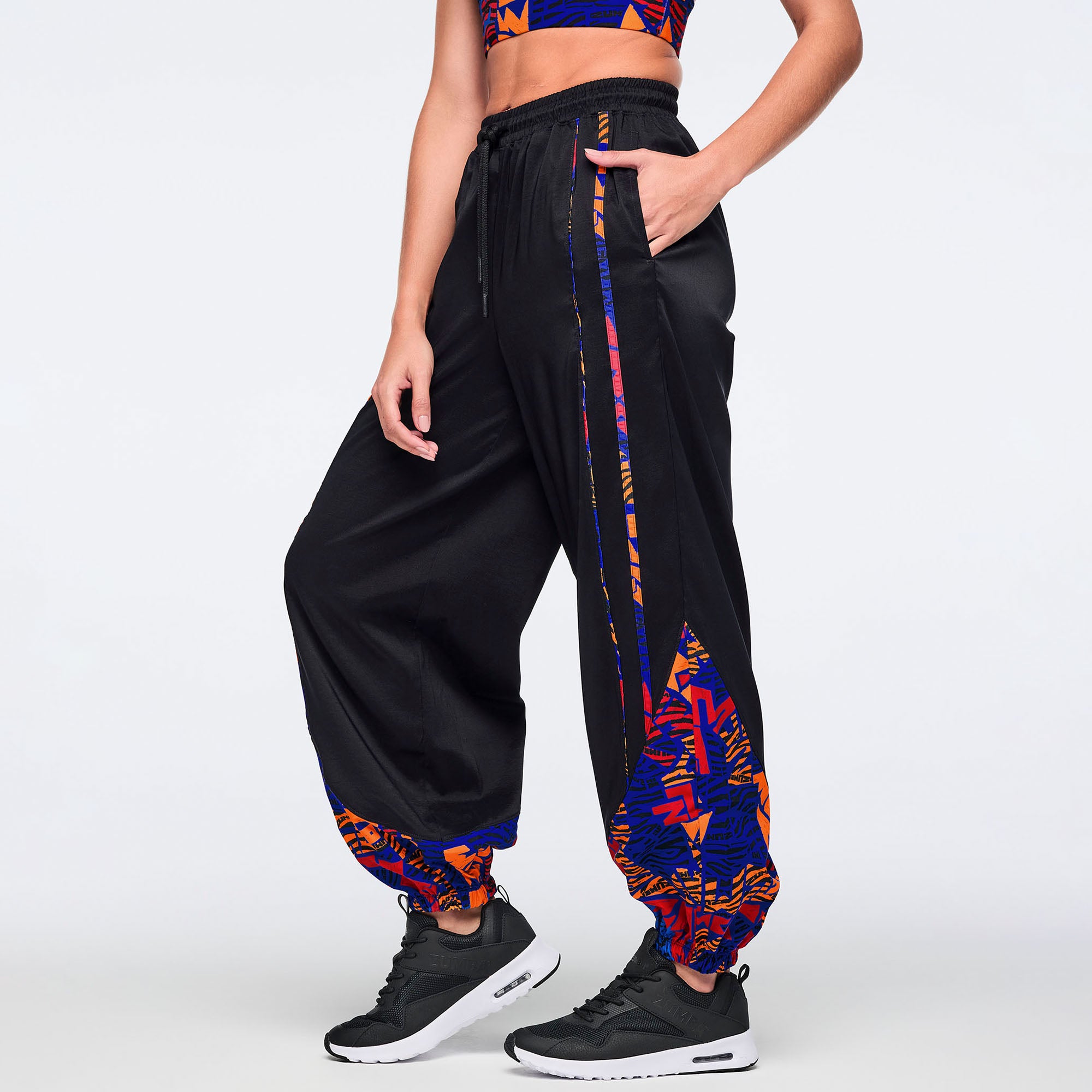 Wildbeat Woven Slouch Pants With Piping מכנס זומבה