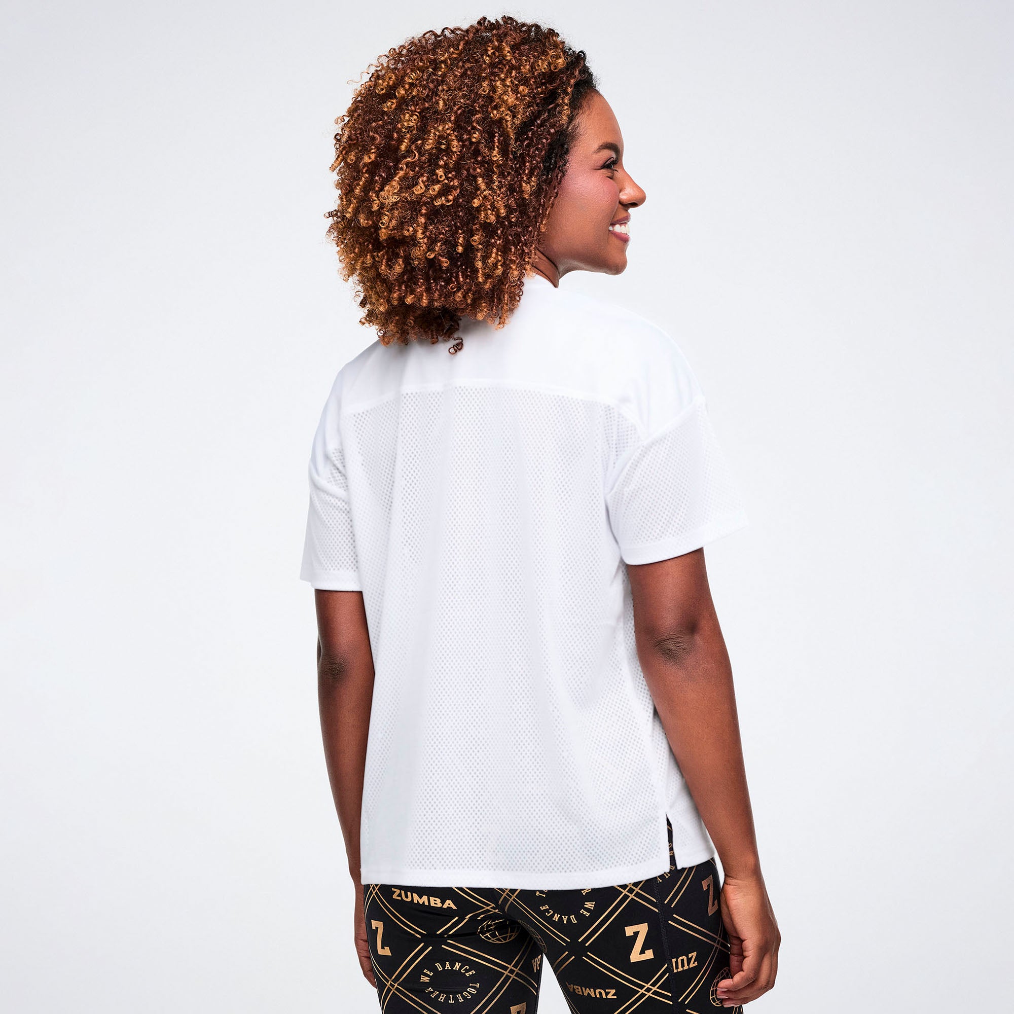 Worldwide V-Neck Mesh Top גופיית זומבה